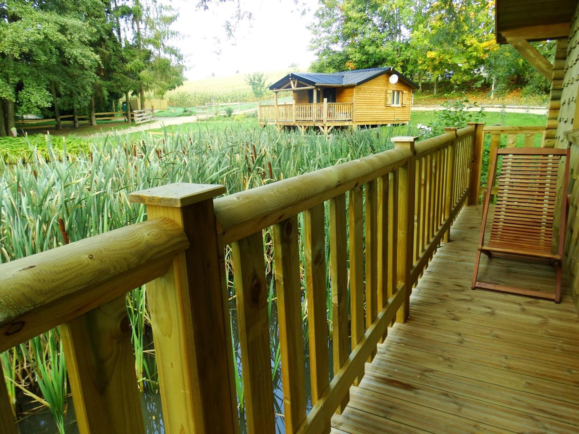 Hotel Etangs Du Moulin Suzy Habitación foto